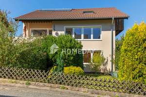 Großzügiges MFH mit Garten, Balkone, Terrasse und Aussicht: ideal für Familien und Visionäre – Die vollständige Adresse der Immobilie erhältst du vom Anbieter., 75180 Büchenbronn, Pforzheim – Vorschaubild 1