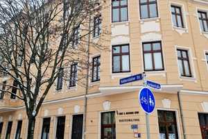 Nähe Schneidersgarten- helle 2 Zimmer Wohnung mit Erker und Einbauküche – Halberstädter Straße 46, 39112 Magdeburg – Vorschaubild 1