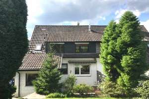 Doppelhaushälfte mit großem Garten und Garage in ruhiger Lage von Essen – Die vollständige Adresse der Immobilie erhältst du vom Anbieter., 45309 Schonnebeck, Essen – Vorschaubild 2