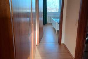 Wunderschöne Aussicht in Mörsenbroich: 6. OG mit Aufzug, Pool & Sauna – 40470 Mörsenbroich, Düsseldorf – Vorschaubild 11