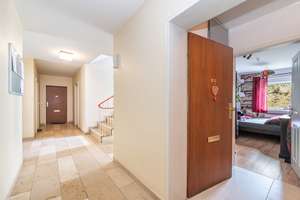 Ruhige 2-Zimmer-Wohnung mit Balkon & Einbauküche in gepflegter Wohnanlage in München-Laim – Die vollständige Adresse der Immobilie erhältst du vom Anbieter., 80686 Friedenheim, München – Vorschaubild 3