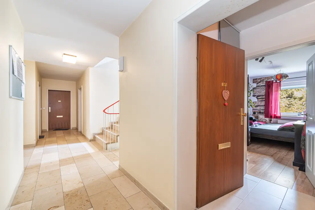 Ruhige 2-Zimmer-Wohnung mit Balkon & Einbauküche in gepflegter Wohnanlage in München-Laim — foto 3