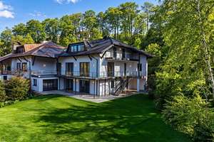 Unikat in erster Isarreihe. Private Villa mit traumhaftem Grundstück. – Die vollständige Adresse der Immobilie erhältst du vom Anbieter., 82031 Grünwald – Vorschaubild 1