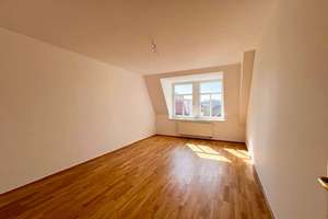 Bezugsfreie 2-Zimmer-Dachgeschosswohnung mit Terrasse und klassischen Stuckdetails – Die vollständige Adresse der Immobilie erhältst du vom Anbieter., 4275 Südvorstadt, Leipzig – Vorschaubild 2