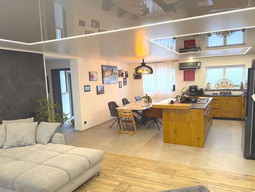 Immobilie in Dienheim - Super Kombi: Eigennutzung und Miete generieren! Modernisiertes 3FH mit Garten in Dienheim! - Bild 1