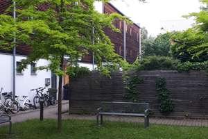 Gepflegtes und ruhiges 5-Zimmer-Reihenhaus mit Einbauküche im Westenviertel, Regensburg – Die vollständige Adresse der Immobilie erhältst du vom Anbieter., 93049 Westenviertel, Regensburg – Vorschaubild 2