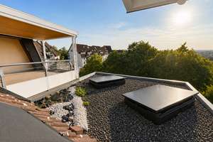 Über den Dächern von Kirchheim: außergewöhnliche 5,5-Zimmer-Maisonettewohnung + große Dachterrasse