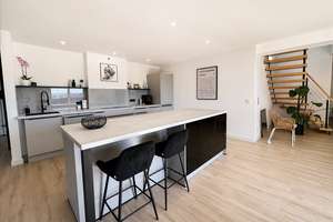 Exklusives Loftflair auf zwei Ebenen: Designküche, Dachterrasse und Weitblick – Die vollständige Adresse der Immobilie erhältst du vom Anbieter., 67551 Heppenheim, Worms – Vorschaubild 3