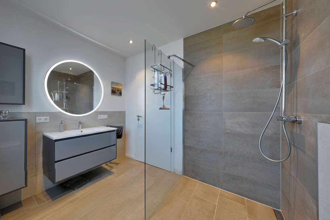 Immobilie in Dötlingen - Neuwertiges Ein-/ Zweifamilienhaus in energetischer Bauweise in Dötlingen Brettorf - Bild 4