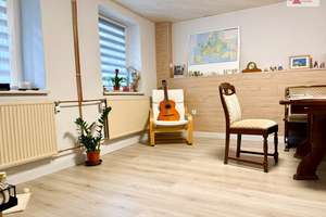 Großes, teilsaniertes Einfamilienhaus mit Garten & Garage in zentraler Lage in Elterlein, Erzgebirge – Die vollständige Adresse der Immobilie erhältst du vom Anbieter., 9481 Elterlein – Vorschaubild 4