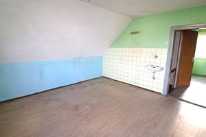 Haus mit Potenzial! Günstiges Renovierungsobjekt mit Nebengebäude & idyllischem Garten
 – Die vollständige Adresse der Immobilie erhältst du vom Anbieter., 92694 Etzenricht – Vorschaubild 13