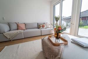 Charmante Doppelhaushälfte mit Garten in Mainz-Ebersheim – Töngesstraße 15a, 55129 Ebersheim, Mainz – Vorschaubild 2