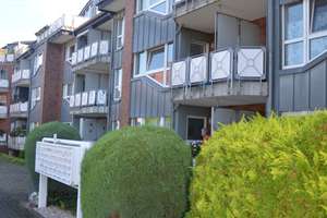 Helle 2-Zimmer-Dachgeschosswohnung mit Balkon in St. Tönis