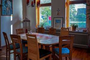 Charmantes Einfamilienhaus mit Garage auf großem Grundstück – Ammerland (Kreis) – Vorschaubild 8