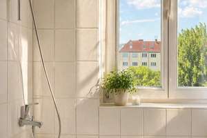 Kompakt, modern, zentral – 1-Zimmer-Wohnung an der Schönhauser Allee – Die vollständige Adresse der Immobilie erhältst du vom Anbieter., 10439 Prenzlauer Berg, Berlin – Vorschaubild 3