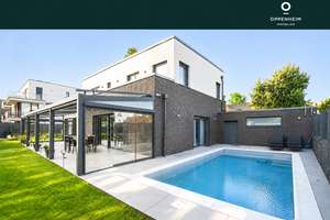 Exklusive Architektenvilla in ruhiger Bestlage – luxuriöses Wohnen in Köln-Lind