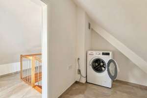 NEUBAU-DG-Wohnung über zwei Etagen mit ausgebautem Speicher (Studio), sonniger Dachterrasse + Balkon – Reigersbachstraße 22c, 80995 Lerchenau-West, München – Vorschaubild 28