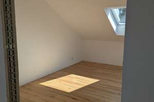 Neu Entstandene DG Wohnung in Obermenzing mit EBK – Die vollständige Adresse der Immobilie erhältst du vom Anbieter., 81247 Obermenzing, München – Vorschaubild 9