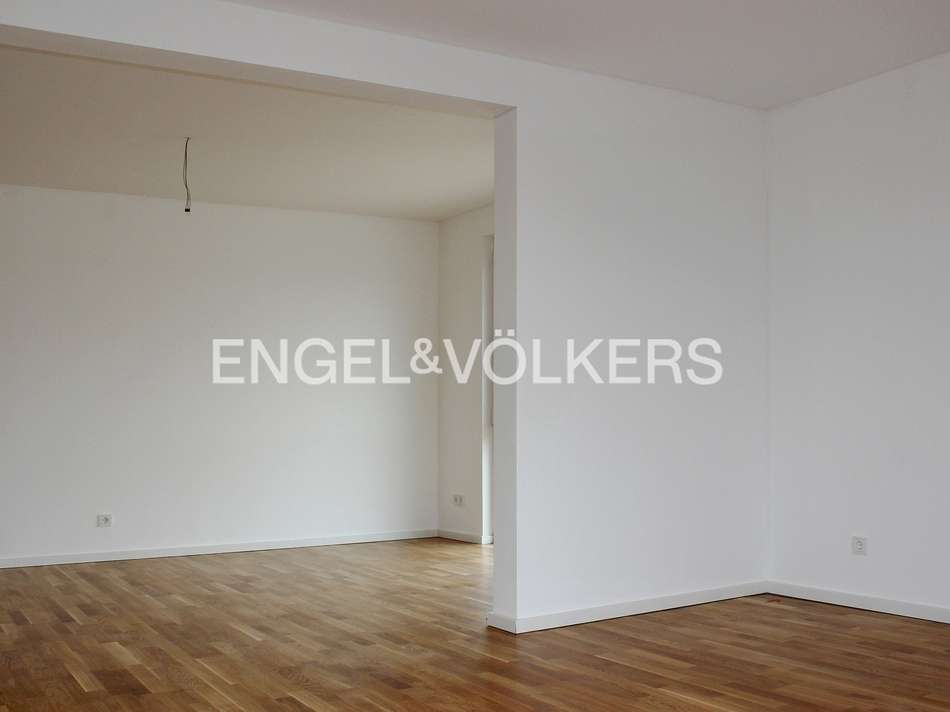 EV - Schlafzimmer und Ankleide