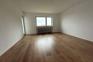 Auf ins neue Zuhause! Gemütliche vier Wände für Sie renoviert! – Max-von-Laue-Straße 23, 42897 Hackenberg, Remscheid – Vorschaubild 1