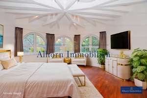 Rissen am Klövensteen: Repräsentative Twin-Villa mit Kamin, Innenpool, Sonnenterrassen u. Garage..! – Die vollständige Adresse der Immobilie erhältst du vom Anbieter., 22559 Rissen, Hamburg – Vorschaubild 13