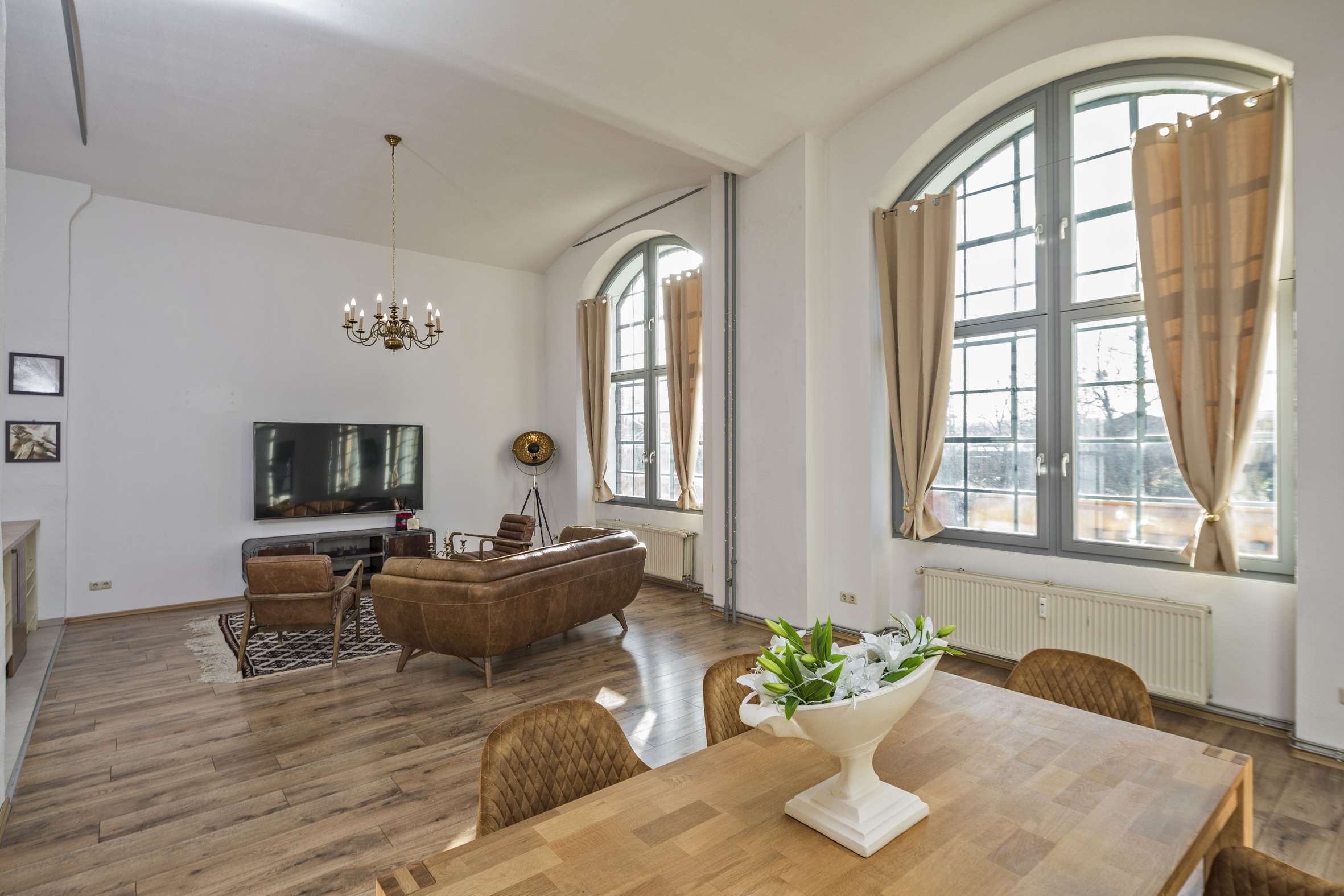 Immobilie in Heidenau - Einzigartige Ferienwohnung mit Loftcharakter am Tor zur Sächsischen Schweiz - Bild 2