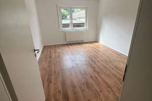 Stilvoll wohnen mit Gestaltungsspielraum – Sanierte 4-Zimmer-Wohnung mit Loggia – Die vollständige Adresse der Immobilie erhältst du vom Anbieter., 76227 Durlach, Karlsruhe – Vorschaubild 9