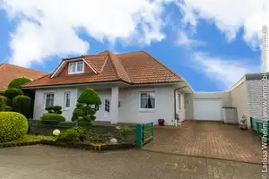 Interessantes Einfamilienhaus mit Garage in Lathen (Emsland) – Emsland (Kreis) – Vorschaubild 1