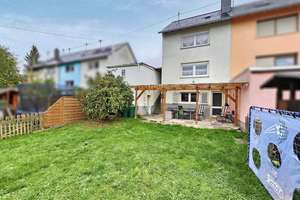 Modernisiertes Reihenendhaus sucht neuen Eigentümer – Die vollständige Adresse der Immobilie erhältst du vom Anbieter., 55743 Idar-Oberstein – Vorschaubild 2