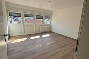 großzügige, renovierte 3ZKB Wohnung mit Gäste-WC *PROVISIONSFREI* – Saarbrücker Str. 245, 66125 Dudweiler (Ortsteil), Saarbrücken – Vorschaubild 9
