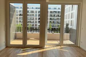 Neubau Erstbezug * 2 Zimmer Wohnung im 2.OG * Balkon * Einbauküche * Befristet – Pufendorfstraße 3A-3E, 10249 Friedrichshain, Berlin – Vorschaubild 2