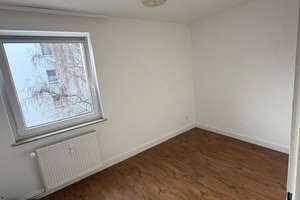 Wohnen mit Charakter: 3,5-Zimmer-Wohnung in Essen-Frohnhausen – Dollendorfstraße 17, 45144 Frohnhausen, Essen – Vorschaubild 2