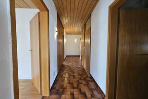 Wohnhaus mit drei Wohnungen, Doppelgarage und mehrere Stellplätze – Die vollständige Adresse der Immobilie erhältst du vom Anbieter., 89604 Allmendingen – Vorschaubild 16
