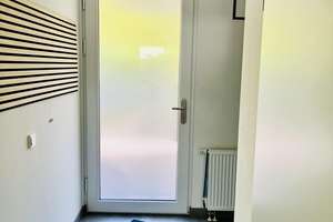 Modernes, neuwertiges Reihenendhaus am Waldrand, urbaner Lifestyle trifft Naturparadies in Alzey – Die vollständige Adresse der Immobilie erhältst du vom Anbieter., 55232 Alzey – Vorschaubild 2