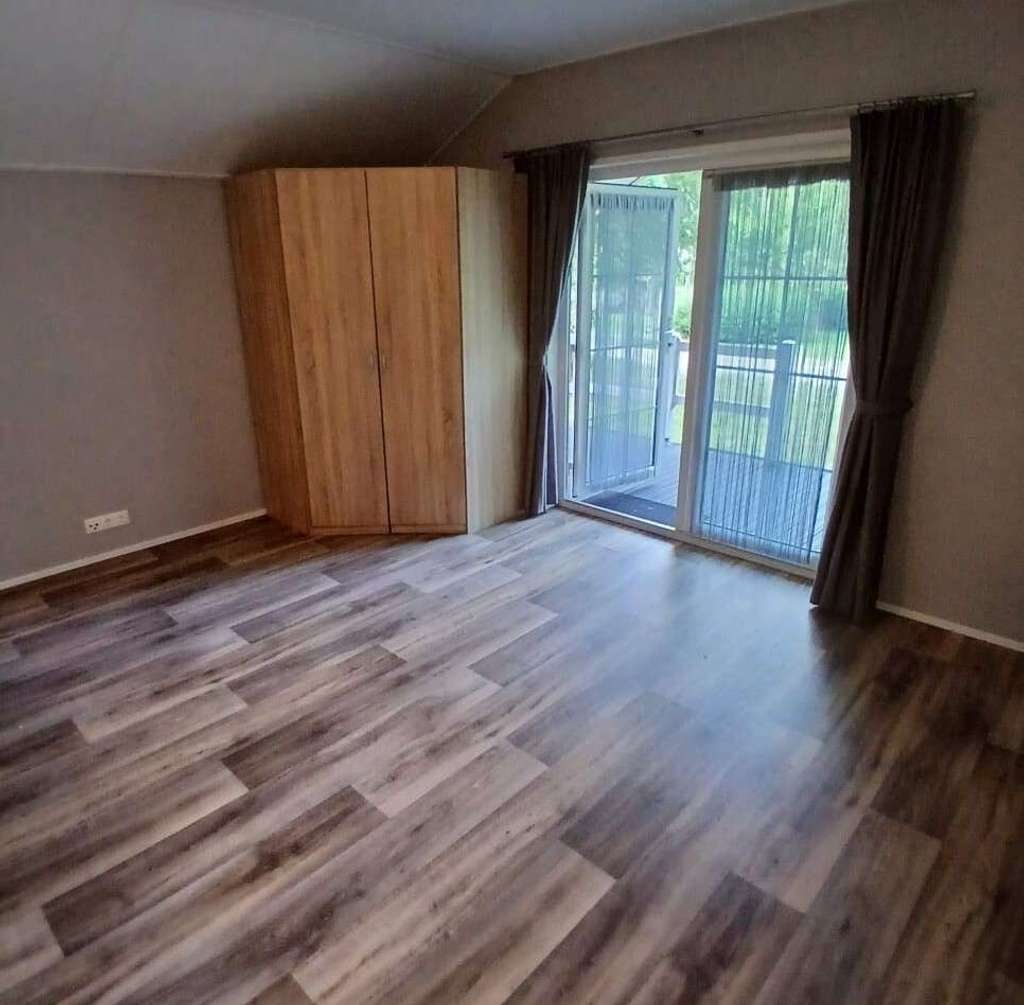 Immobilie in Rodenbach - Mobilheim mit überdachter Terrasse, Gartenhaus und Stellplatz - Bild 1