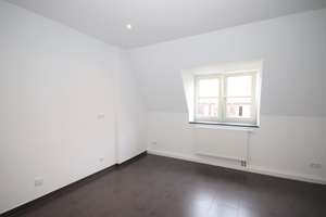 Gemütliche, sehr schön ausgestattete 1-Zi.-Dachgeschoßwohnung in einem Altbau, Nähe  S-7 – Die vollständige Adresse der Immobilie erhältst du vom Anbieter., 81369 Untersendling, München – Vorschaubild 4