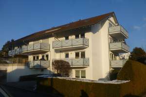 Sonnige, ruhige 3 Zimmerdachgeschosswohnung