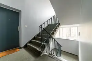 Bezugsfrei & provisionsfrei: 3-Zimmer-Wohnung mit Sonnenbalkon in Top-Zustand! – Berlin – Vorschaubild 15