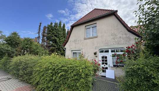 Bild von Peine - Kernstadt - Süd / Geräumige Doppelhaushälfte mit Altbauflair, Garage und Gartenanlage