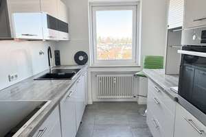 Fürth-Dambach ! Helle 3-ZW 80 m², großer Balkon, 4.OG mit Aufzug. – Die vollständige Adresse der Immobilie erhältst du vom Anbieter., 90768 Dambach, Unterfürberg, Fürth – Vorschaubild 2
