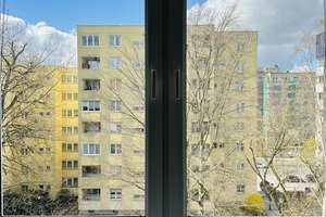 Bezugsfreie 2-Raum-Wohnung mit Loggia und EBK in Berlin Wilmersdorf – Prinzregentenstraße 18, 10717 Wilmersdorf, Berlin – Vorschaubild 11