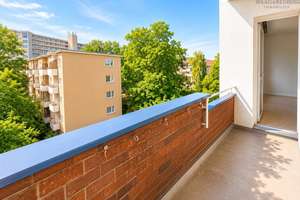 Perfekte Balance aus Stadt und Natur – 2 Zimmer mit Westbalkon und Stellplatz – Die vollständige Adresse der Immobilie erhältst du vom Anbieter., 13627 Charlottenburg-Nord, Berlin – Vorschaubild 4