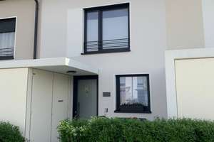 Elegantes Reihenhaus mit 5,5 Zimmern in Bruchsal – Im Grün 24, 76646 Bruchsal – Vorschaubild 2