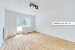 IMMOBERLIN.DE - 2026 komplett sanierte Wohnung mit ruhiger Balkonloggia in exzellenter Südwestlage – Die vollständige Adresse der Immobilie erhältst du vom Anbieter., 12157 Steglitz, Berlin – Vorschaubild 1