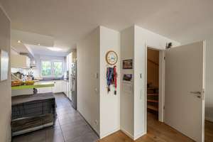 Modernes Reihenmittelhaus mit zwei TG-Stellplätzen in Neuehrenfeld – Die vollständige Adresse der Immobilie erhältst du vom Anbieter., 50825 Neuehrenfeld, Köln – Vorschaubild 12