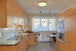 Traumhaftes Zweifamilienhaus mit Gartenparadies & Aussicht – Böblingen (Kreis) – Vorschaubild 9