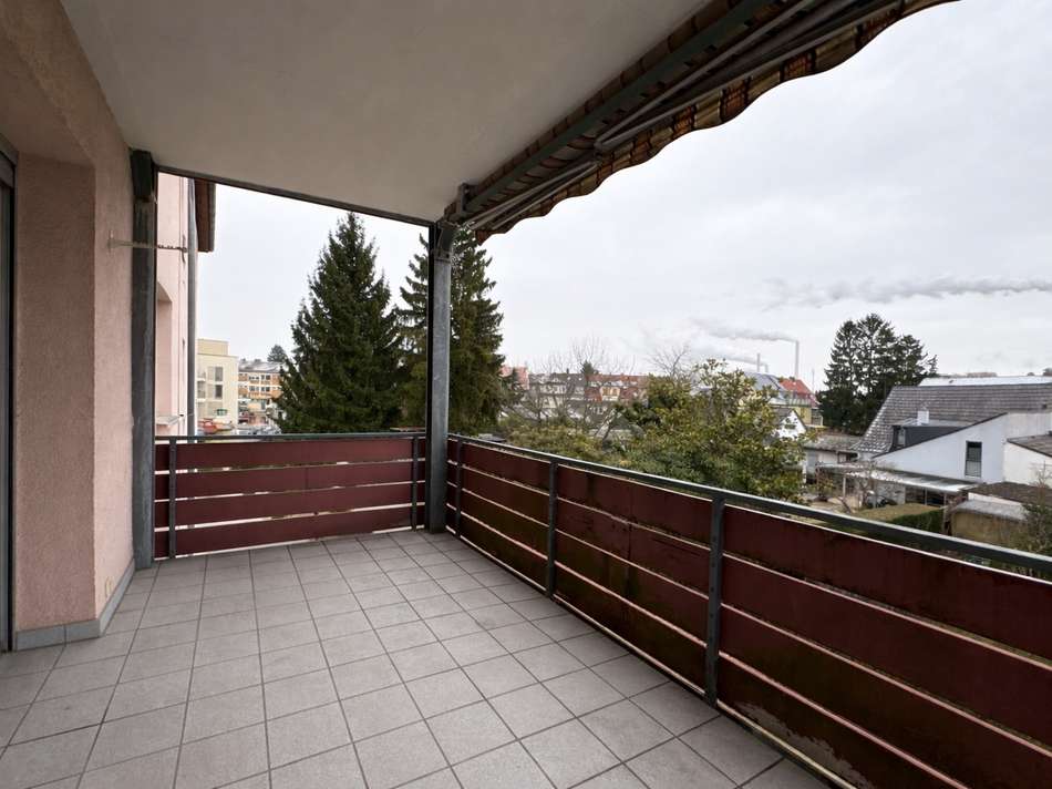 Überdachter Balkon