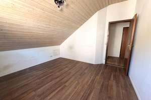Sofort freie, ruhige 2-Zimmer-Eigentumswohnung im DG mit Dachloggia und Tiefgaragenstellplatz!  – Die vollständige Adresse der Immobilie erhältst du vom Anbieter., 70569 Dachswald, Stuttgart – Vorschaubild 12