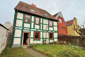 HORN IMMOBILIEN++ Friedland, historisches Stadthaus mit 6 Zimmern, Kaminöfen, 2 Bädern und Garage – Die vollständige Adresse der Immobilie erhältst du vom Anbieter., 17098 Friedland – Vorschaubild 7