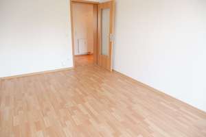 Laminat+Balkon+Bad mit Wanne - Frei ab 1.2.26 – Heimgarten 108, 9127 Gablenz, Chemnitz – Vorschaubild 10